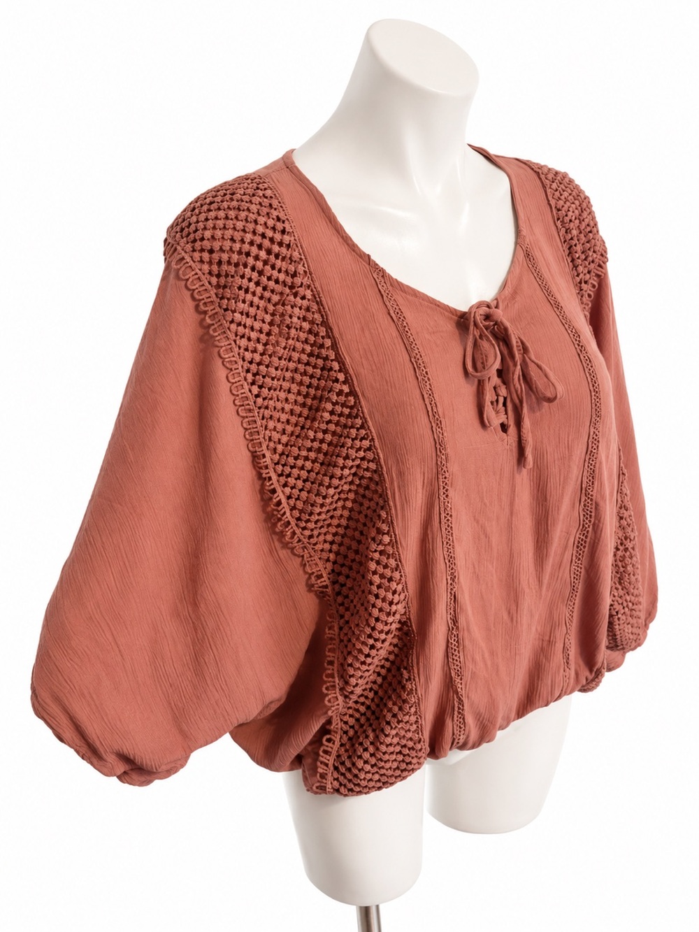 Daytrip Rust Lace-Detail Women's Peasant Blouse - Picture 2 of 6